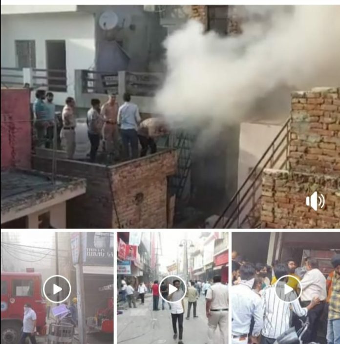 Massive Fire in Clothing Showroom in Rohtak