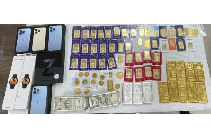 12 and A Half kg Gold Seized from IAS