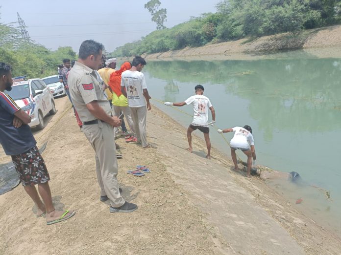 Dead Body of a Man Found Floating in Canal