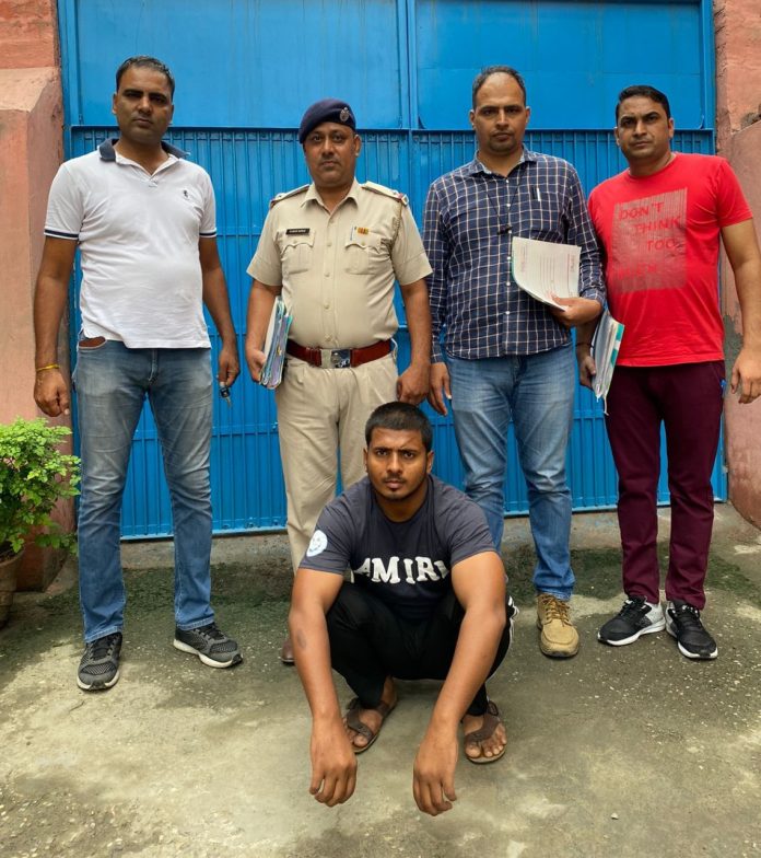 Panipat News/The absconding accused arrested in the case of illegal liquor smuggling