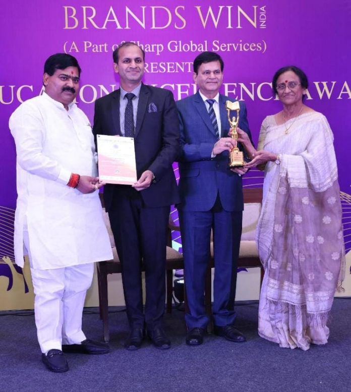 Panipat News/Geeta University Panipat has been awarded the Emerging Private University and Best Placement and Faculty Award in the world of education.