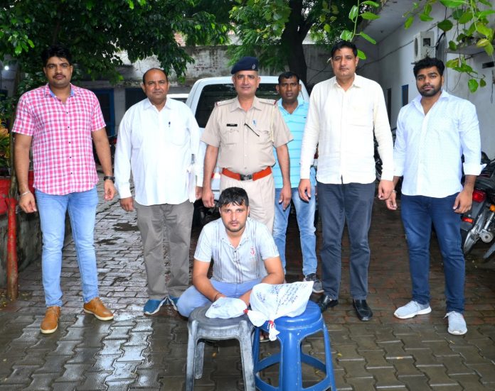 Panipat News/Smuggler arrested with 510 grams of opium in Panipat