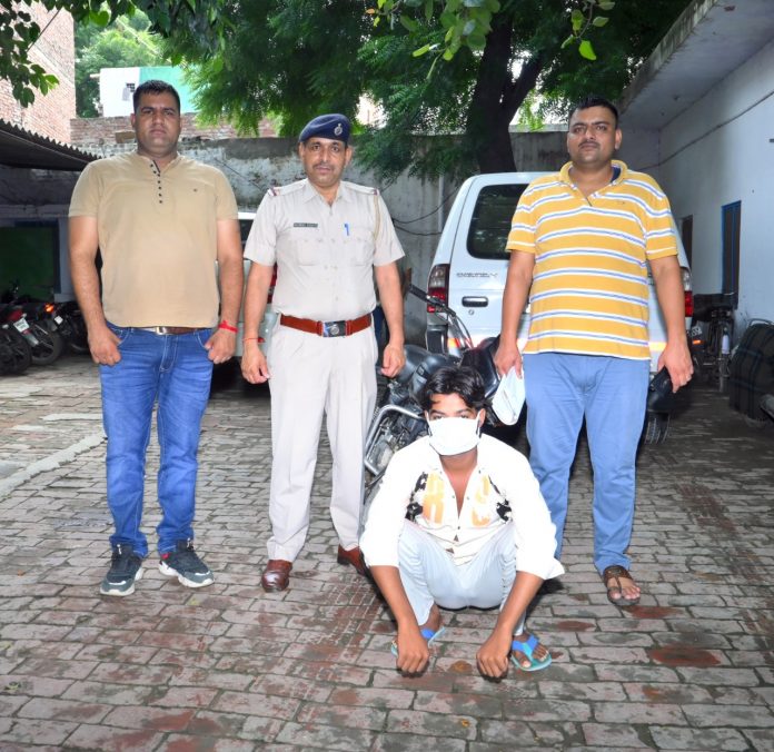 Panipat News/Two arrested including minor in bike theft