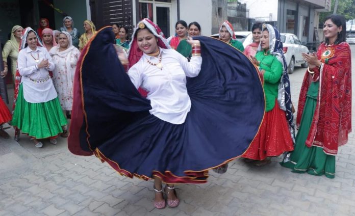 Panipat News/Traditional Teej Festival program organized by Nari Tu Narayani Utthan Samiti