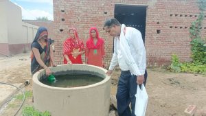 health-workers-checked-dengue-larvae-door-to-door