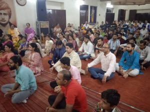 Panipat News/Divya Bhajan Sandhya organized by Art of Living family on the auspicious occasion of Guru Purnima