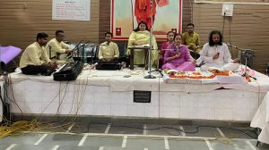 Panipat News/Divya Bhajan Sandhya organized by Art of Living family on the auspicious occasion of Guru Purnima