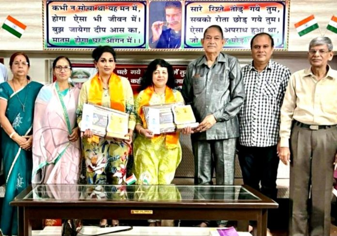 Women litterateurs of Russia and Japan were awarded Vishwa Hindi Sevi Samman