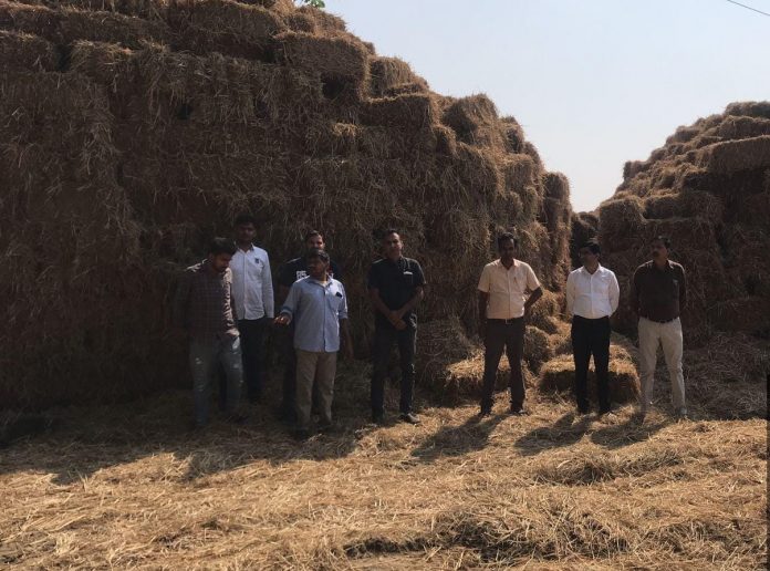 Panipat News/The officers of the Department of Agriculture landed in the field so that no farmer could set fire to the stubble.