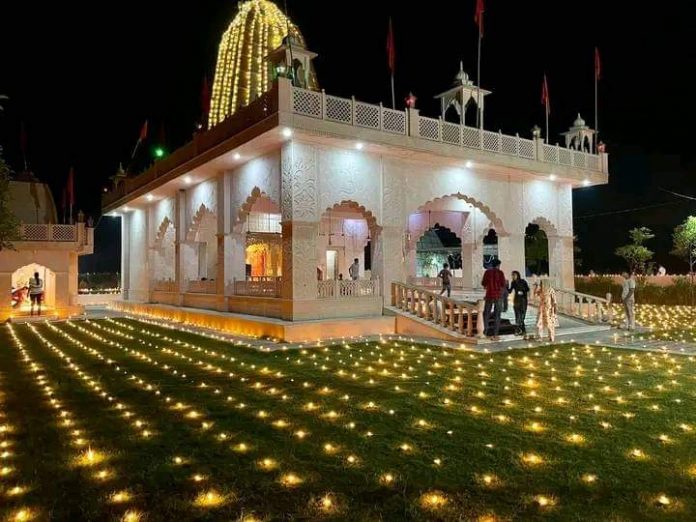 11 thousand lamps were lit in Mata Shakumbhari temple