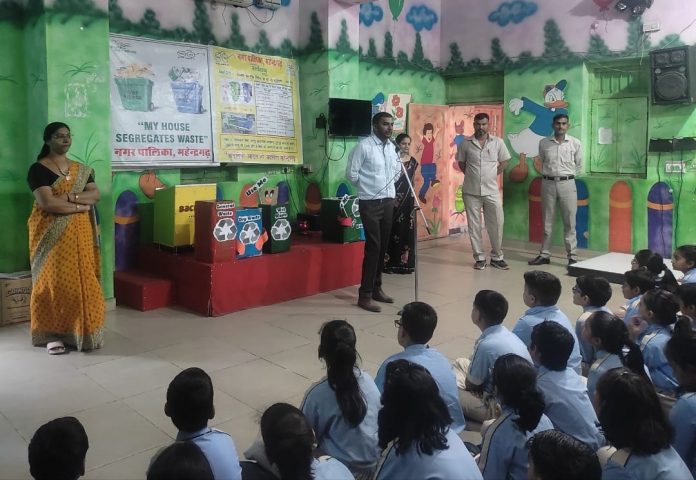 Two colors program of cleanliness held in Shri Omsai Ram School