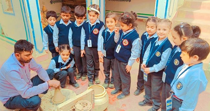 Panipat News/Exciting excursion organized for the students of Dr. MKK Arya Model School