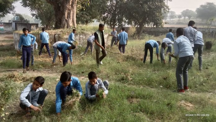 Cleanliness campaign launched in Government Senior Secondary School Patharwa