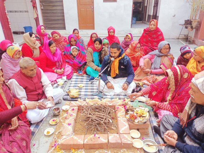 Havan performed in Shri Vishnu Bhagwan Temple