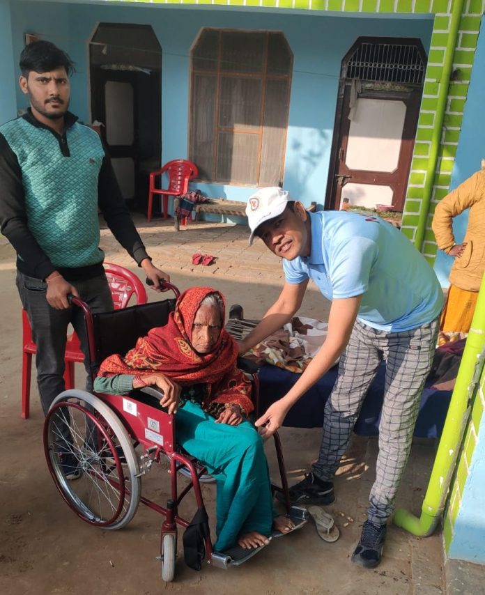 First aid training given to NSS students at Koriyawas School