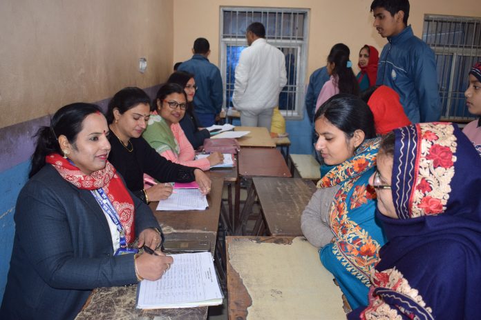 Teacher-parent meeting organized at Shri Krishna School Mahendragarh