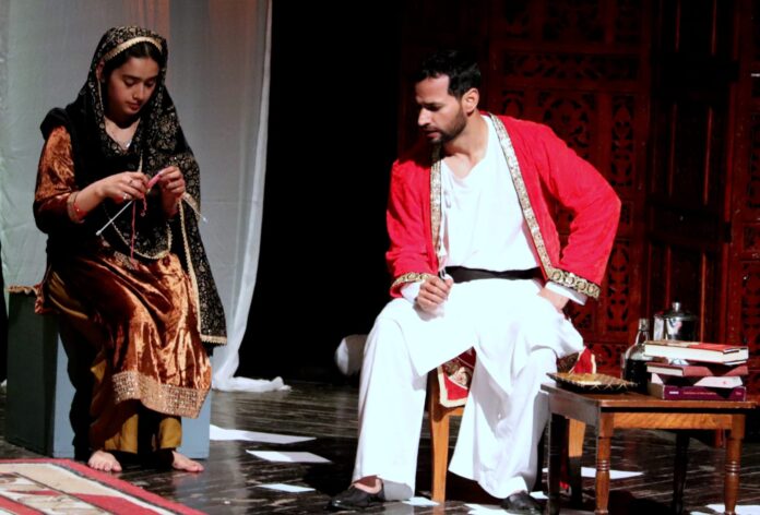 Panipat News/Ghalib a quarantine play staged in Piet