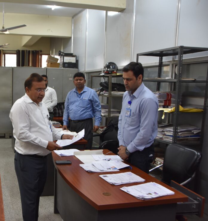 Panipat News/DC did a surprise inspection of all the offices located in the secretariat  