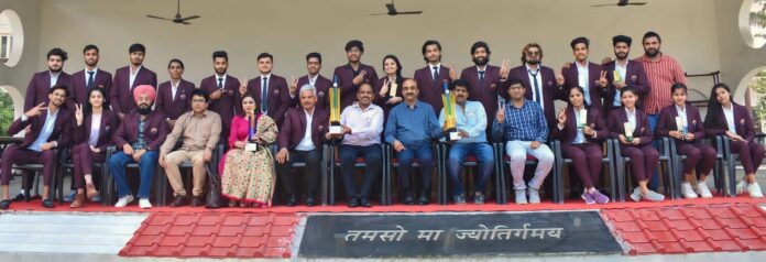 Panipat News/Arya PG College students created history in All India Inter University Youth Festival