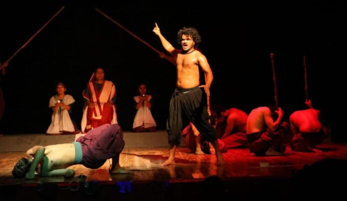 Panipat News/Last day of seven-day Chalo Theater Festival in Piet