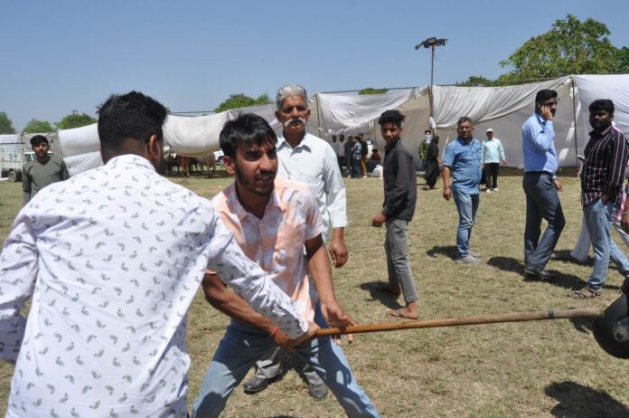 Journalists attacked in ongoing dairy fair at NDRI