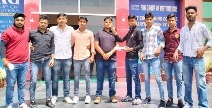 Panipat News/Diploma students of PKG Group got 100% result