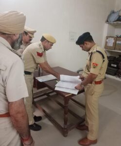 Panipat News/SP Ajit Singh Shekhawat conducted a formal inspection of Police Station Samalkha-Bapauli and Sanauli