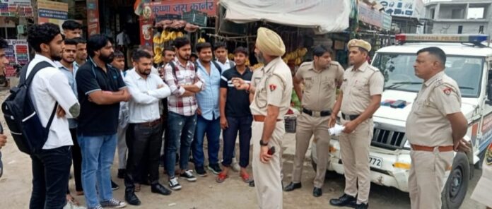 Panipat News/Panipat police made aware by giving information about cyber crimes