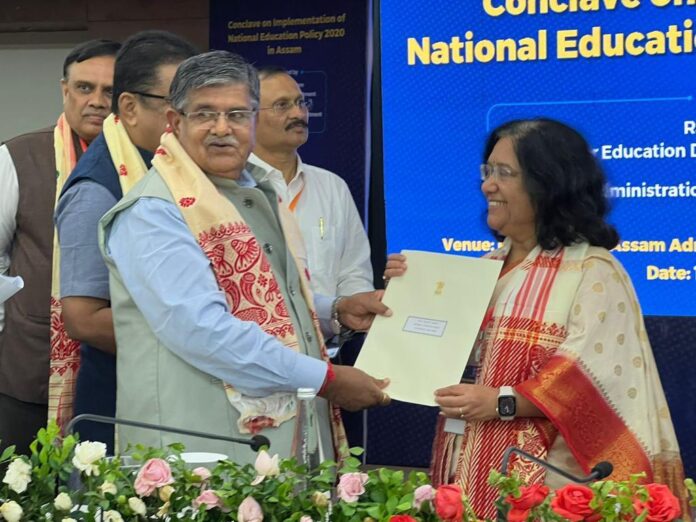 असम में शिक्षा नीति के क्रियान्वयन में प्रो. सुषमा यादव दे रही हैं योगदान