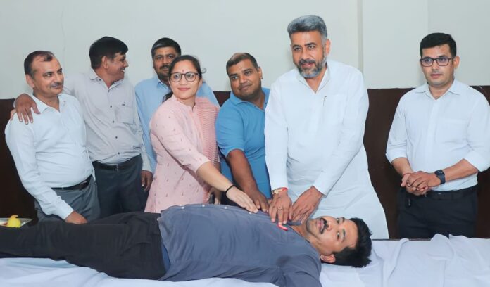 4th Blood Donation Camp Organized By Adarsh ​​Ek Vishwas Society