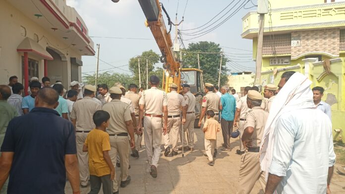 Villagers strongly protested against the cable of 1000 thousand voltage.