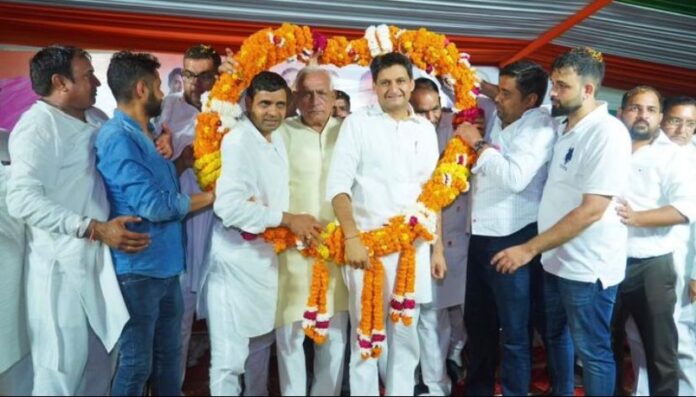 MP Hooda addressed the public meeting organized by Congress leader Jagdev Malik.