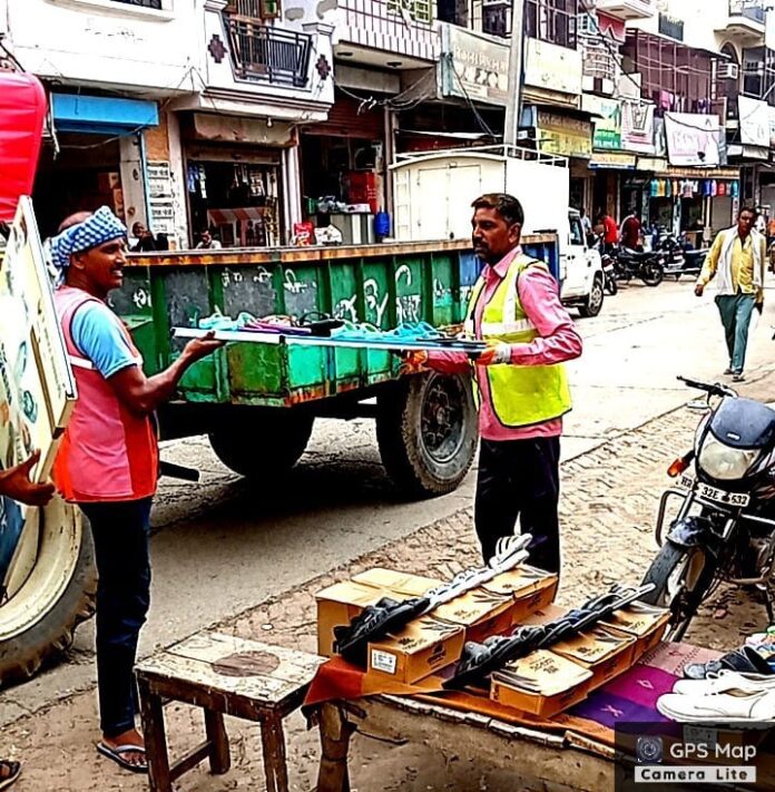 NAPA team removing encroachment on Litani Road.