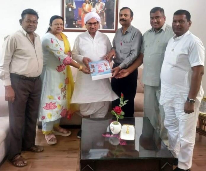 Social workers of Rewari and Mewat met Red Cross Haryana Secretary