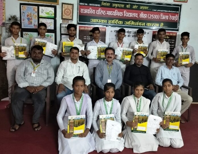 Students were informed about the importance of coarse grains including jowar, millet and ragi.