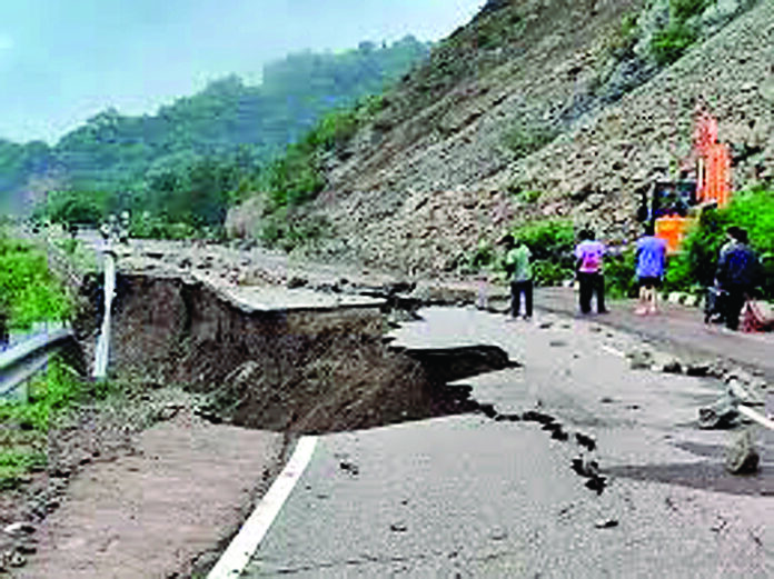 हिमाचल में अब आफत बनने लगी बारिश