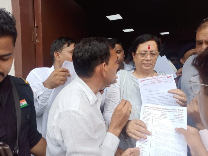 Haryana School Education Board Employees Organization submitted a memorandum of demands to the Education Minister