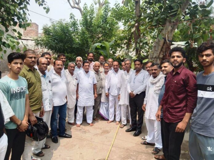 A committee of San Samaj was formed to expedite the construction work