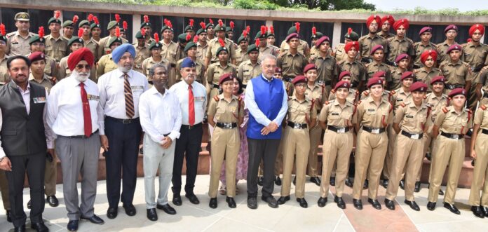 कारगिल विजय दिवस स्वास्थ्य मंत्री की ओर से कारगिल युद्ध के योद्धाओं को श्रद्धांजलि अर्पित