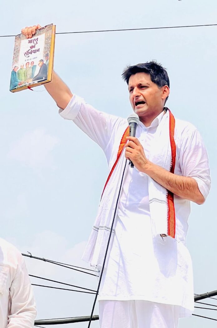 MP Deepender Hooda reached Yamunanagar for the campaign 'Haryana demands hisaab'