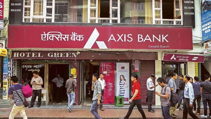 Axis Bank के ग्राहकों के लिए बड़ी खुशखबरी, अब FD करवाने पर मिलेगा ज्यादा ब्याज