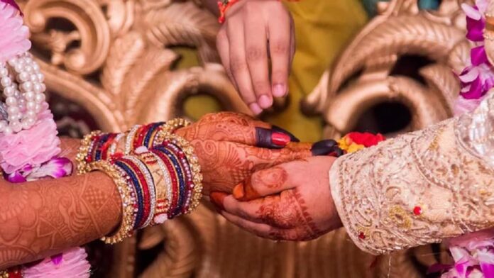 Chief Minister's Marriage Shagun Scheme : सरकार का बड़ा तोहफा, बेटी की शादी के लिए दे रही 71 हजार रुपये; सिर्फ करना है ये काम