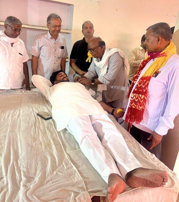 Amit Mishra donated blood for the 56th time