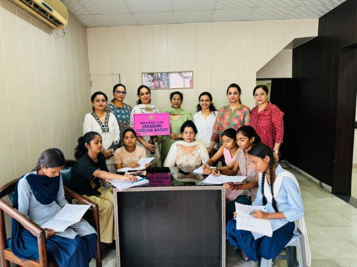 women started the course with the support of the club