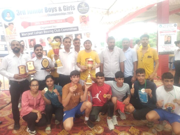 Female and male players of Bhiwani won medals in state level boxing