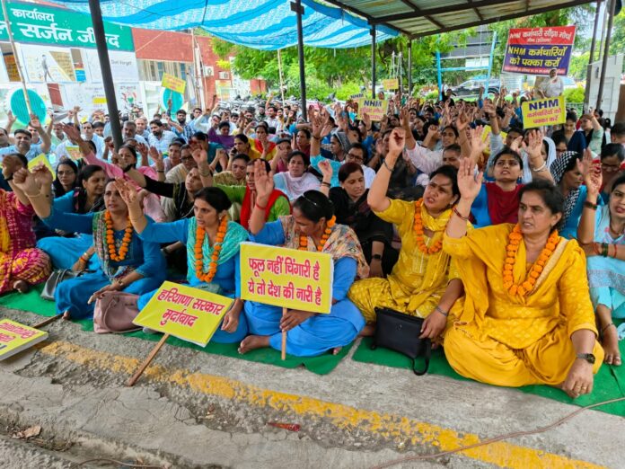 NHM employees started a hunger strike in protest of not getting their demands met