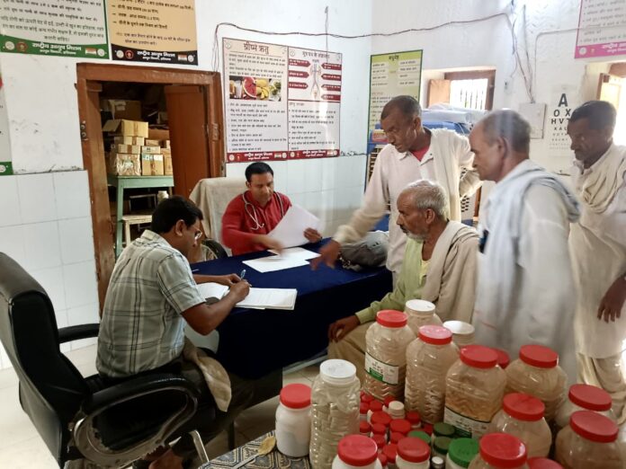 Free camp organized for elderly people in Government Ayurvedic dispensary