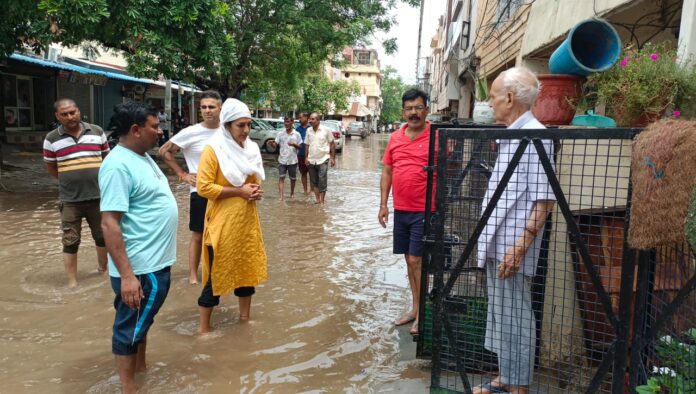 Ambala News : मात्र कुछ देर की बरसात ने खोली अम्बाला को बाढ़ मुक्त करने की पोल - चित्रा सरवारा