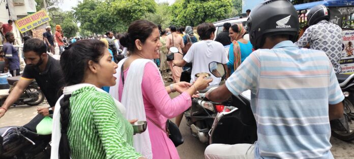 NHM employees roamed the streets begging