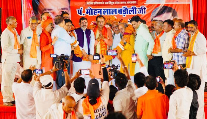 Brahmin community under the leadership of GL Sharma congratulated BJP state president